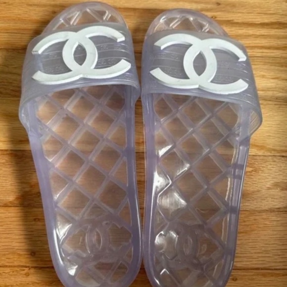 Authentic Gucci Clear Sandals - Picture 3 of 4